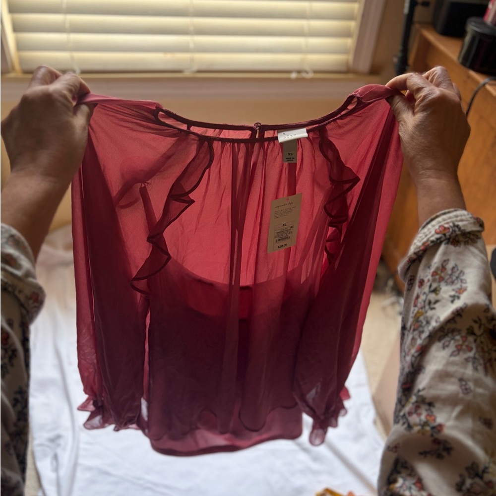Elegant Women's Blouse in Rose by [Brand]